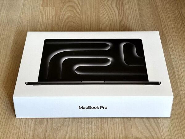 Noutbuk Apple MacBook Pro 162 inch M4 MAX 361TB