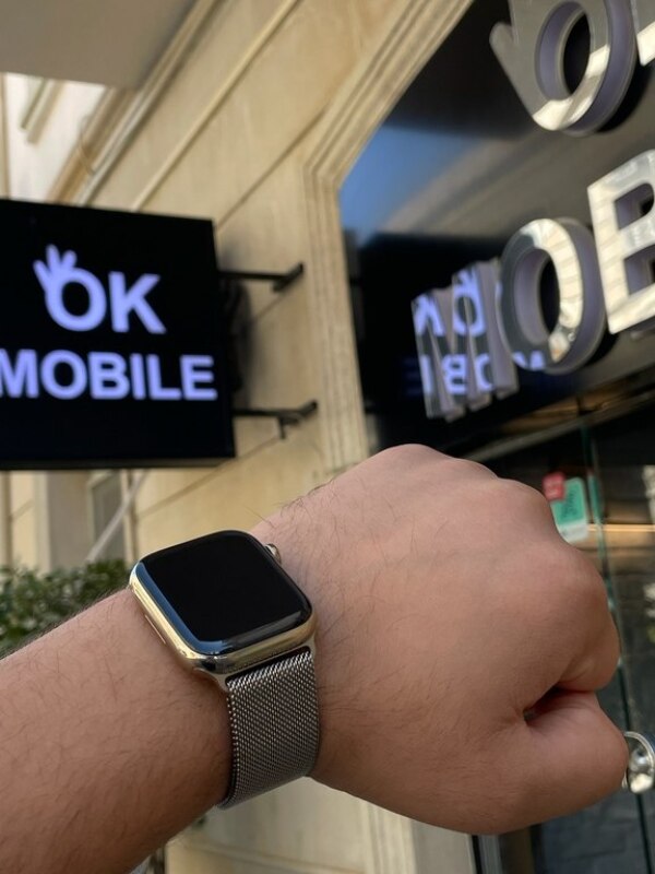 Apple Watch Series 7 Steel Cellular Gold 45mm
