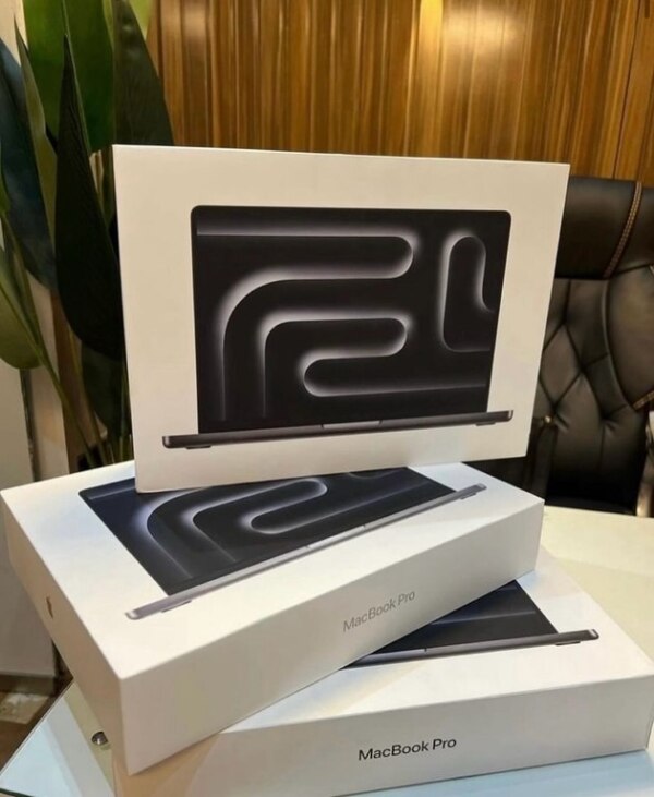 Apple MacBook Pro 14 inch M3 Pro Max 361TB