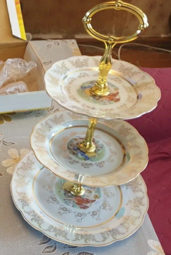 3mərtəbə şirniyyat qabı