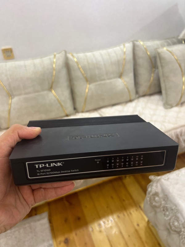 TP-Link TL-SF1016D 16-Port 10/100Mbps Desktop Switch