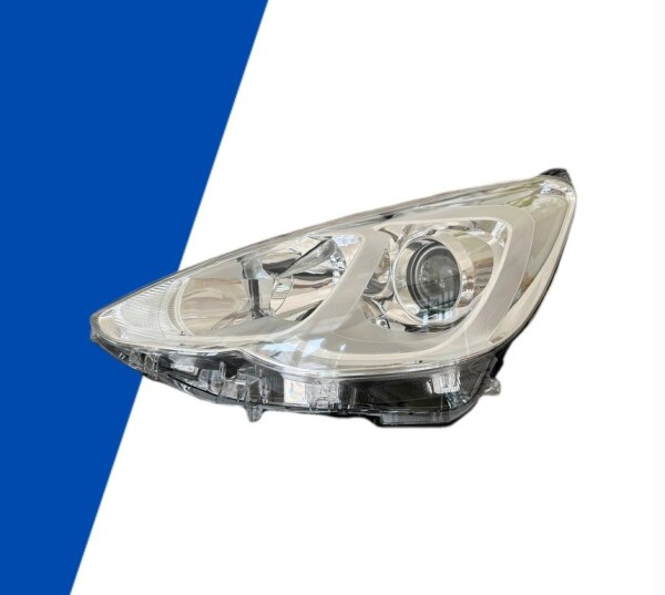 Toyota Aqua 2015 ön farası