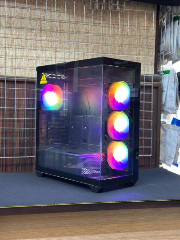 Keys XBase Hyper Black 4Fan