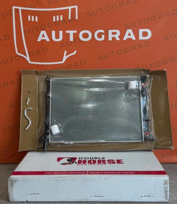 Hyundai Santafe su radiatoru