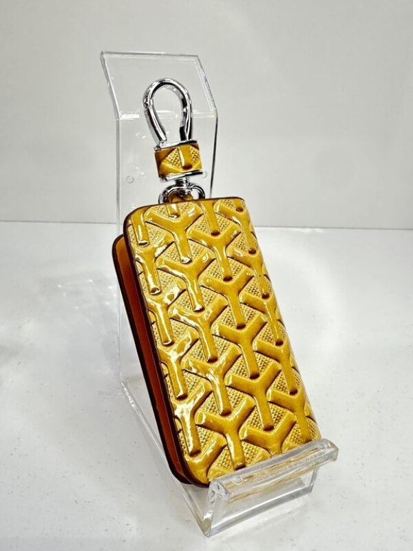 Avtomobil açarları üçün üzlük