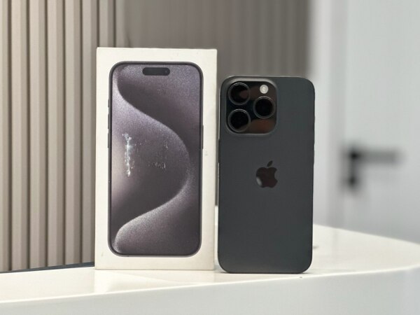 Apple iPhone 15 Pro Black Titanium 256GB8GB