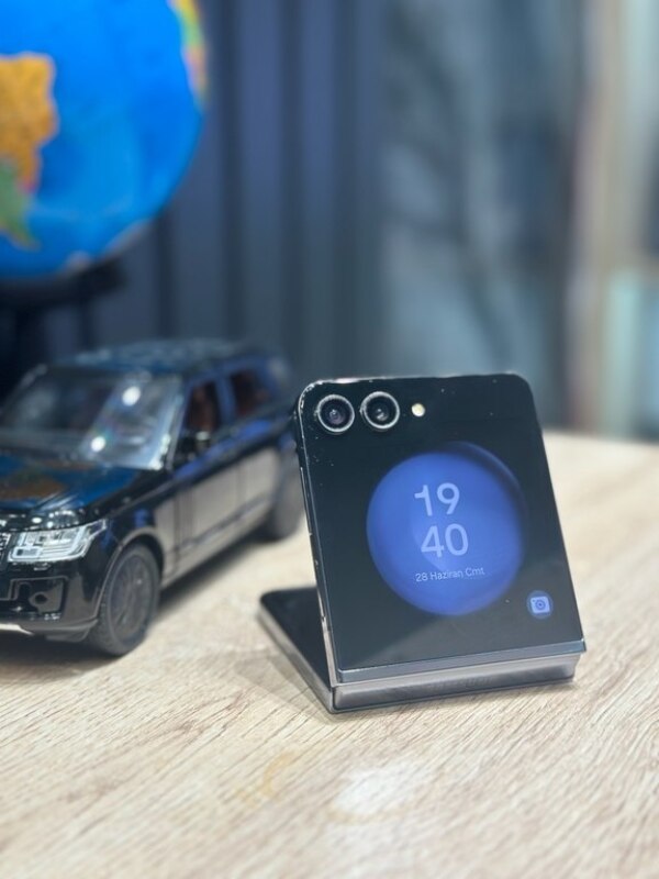 Samsung Galaxy Z Flip 5G Mystic Gray 256GB8GB