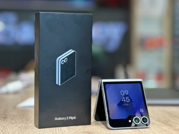 Samsung Galaxy Z Flip 6 Blue 256GB12GB