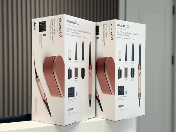 Fen Dyson airwrap id kanzan pink