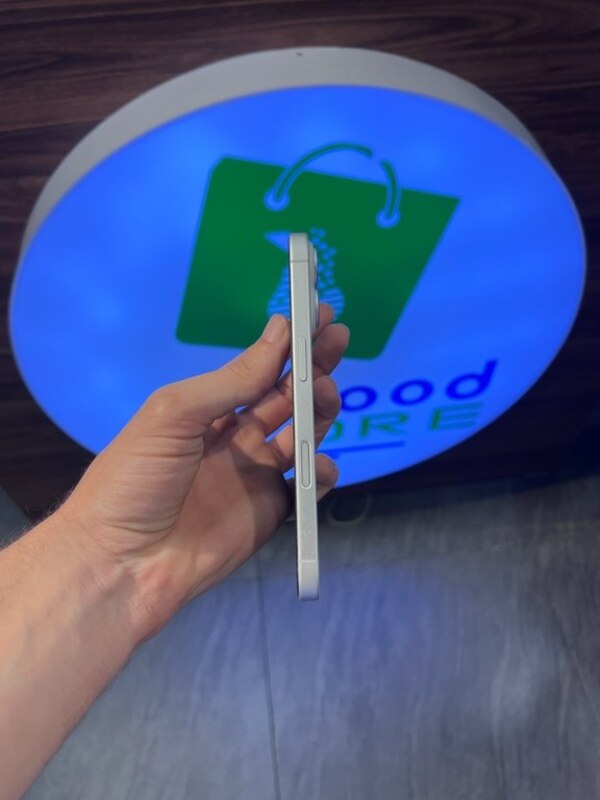 Apple iPhone 16 White 256GB8GB