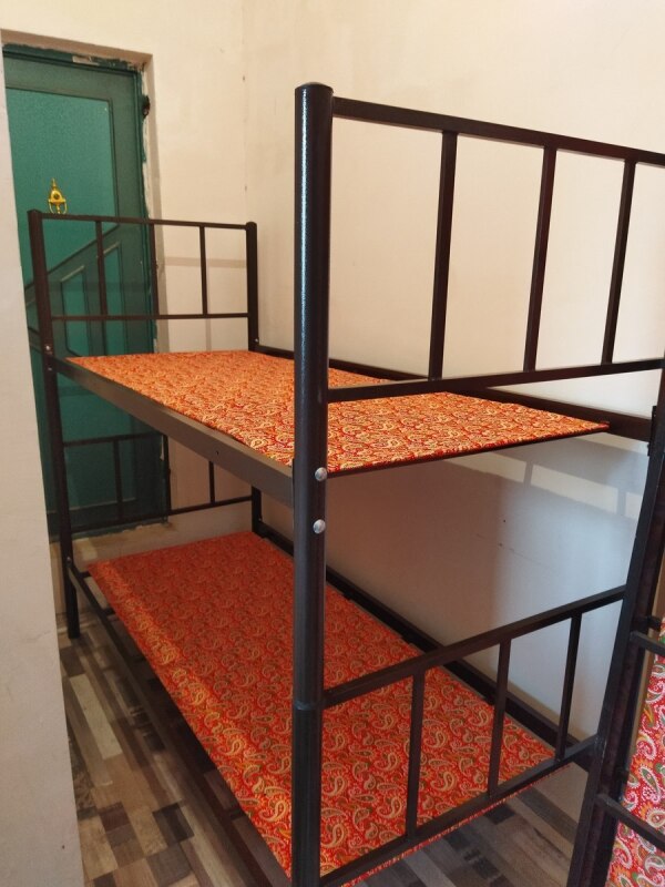 İkimərtəbəli çarpayı