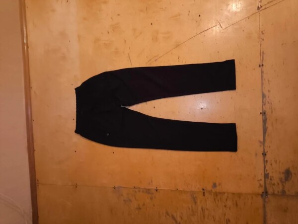 Kişi qara idman dəsti