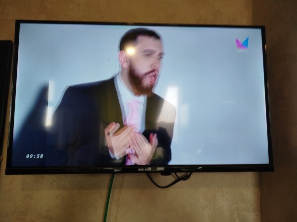 Karkasına kimi var smart TV 32