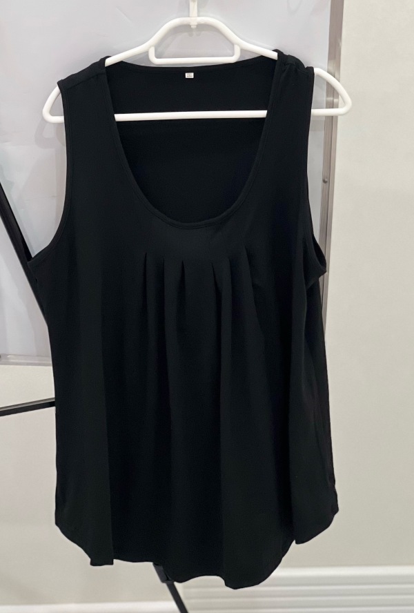 Rahat sadə mayka, əla vəziyyətdədir, təcili olduğu üçün aşağı qiymətə satılır