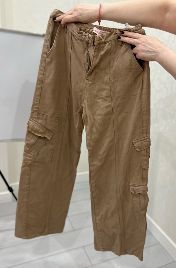 Cins qalın şalvar, yaxşı vəziyyətdədir, təcili olduğu üçün aşağı qiymətə satılır