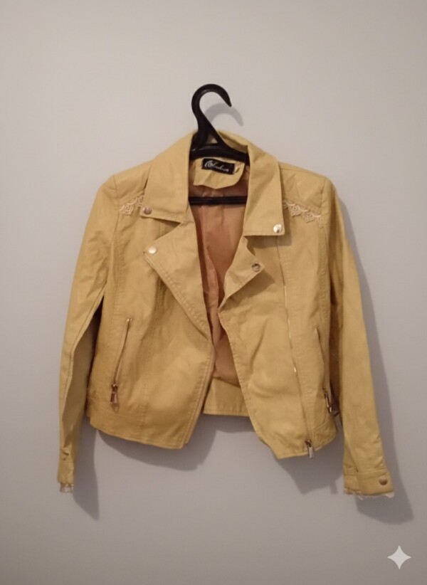 Uşaq üçün (8-12) yaş. Geyilməyib əla vəziyyətdədir