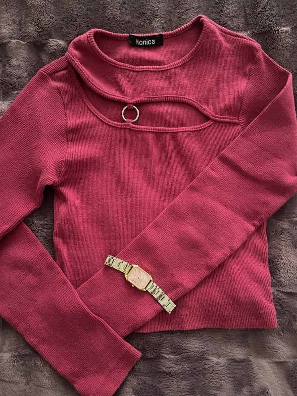 Kofta satılır. 1 dəfə geyinilib yeni kimidi S razmer