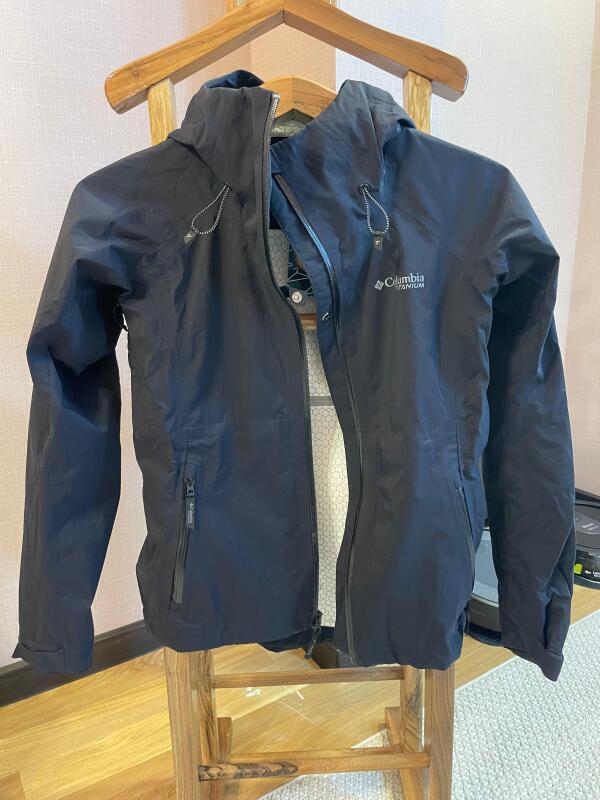 Columbia yagmurluq razmer XS