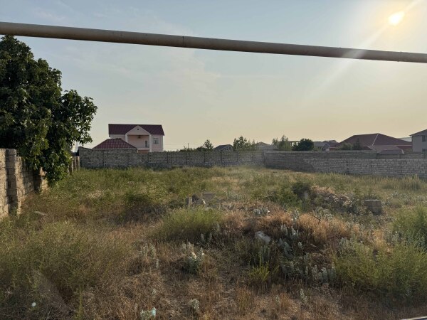 12 sot çıxarışlı torpaq sahəsi.