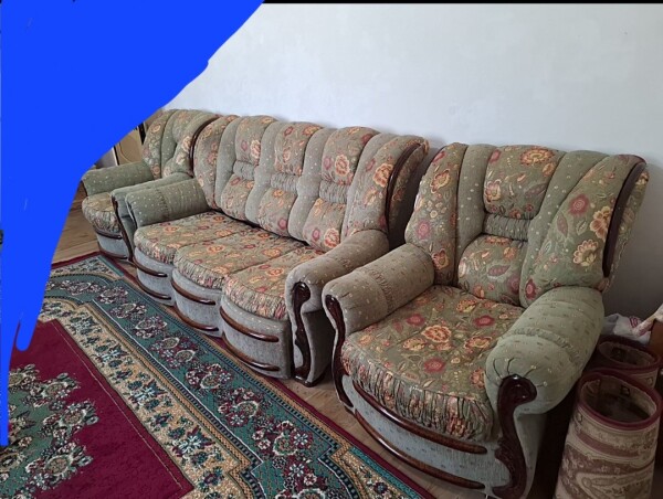 Ikinci el divan ve kreslolari. (Divan açilir).