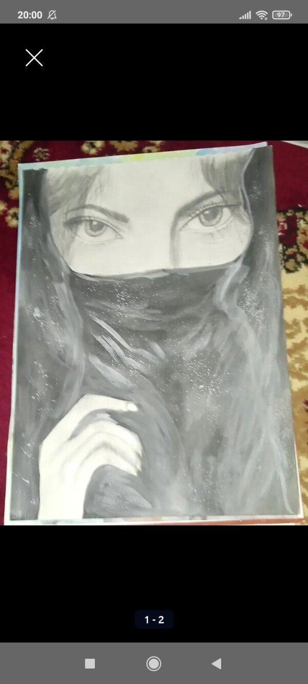 Resim müəlliməsidi , ehtiyaci olduğu üçün çəkib satır ,endirim olunur catirilma ödənişliidi