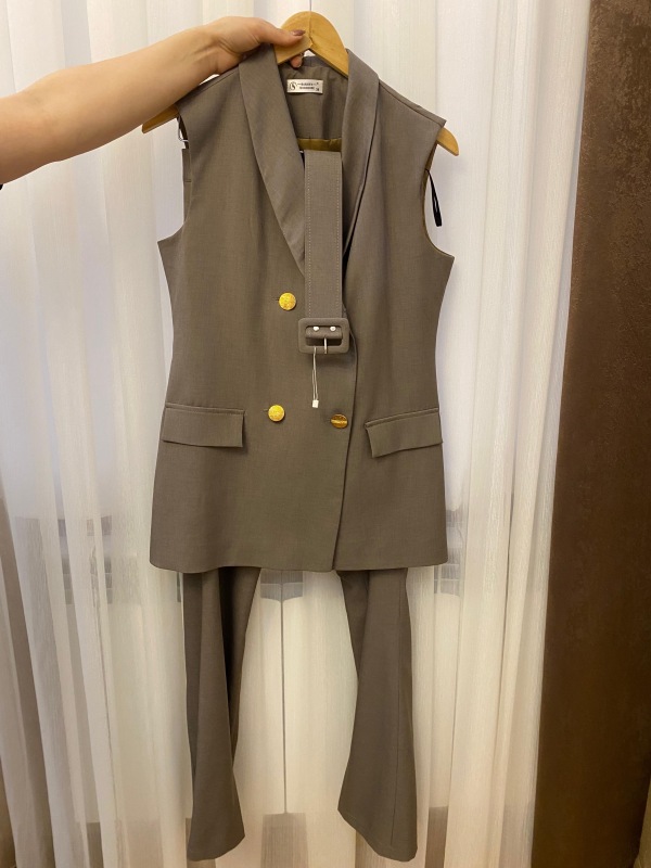 Hec geyinilmeyinilmeyib L razmerdir