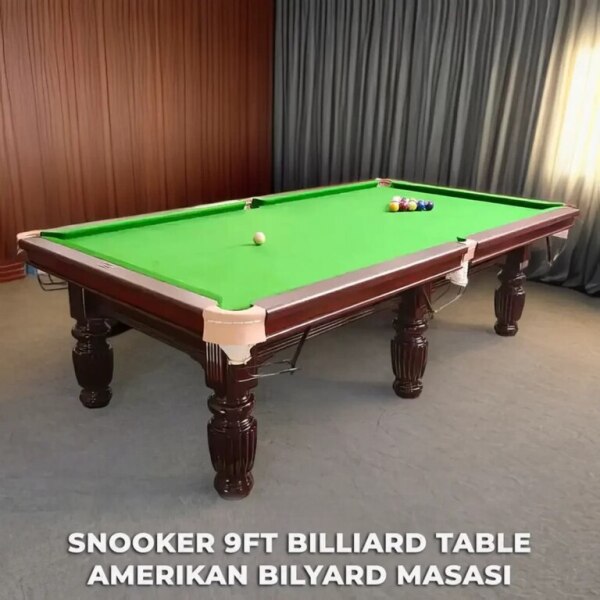 Bilyard masaları və vitrin