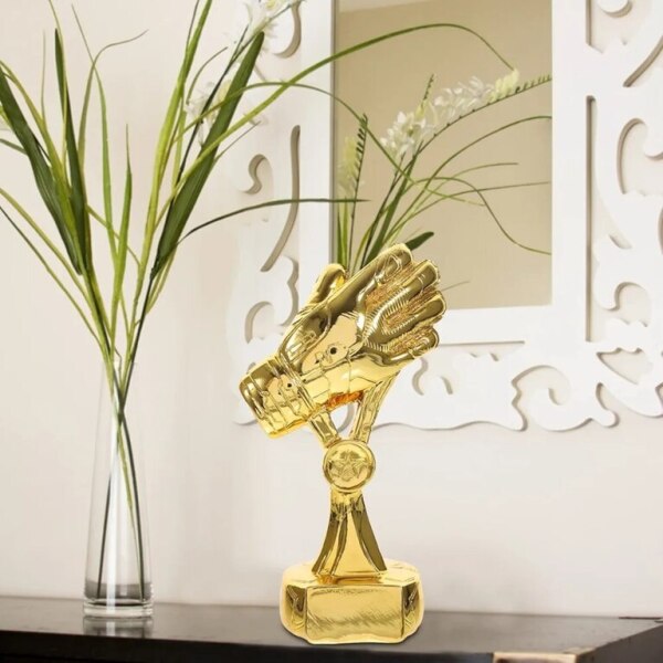 Qızılı qapıçı əlcəyi kuboku