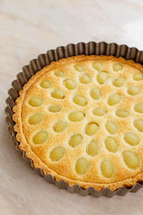 Тарт с франжипаном и крыжовником