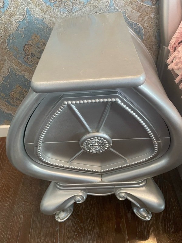 İki ədəd iki sirməli tumbalar