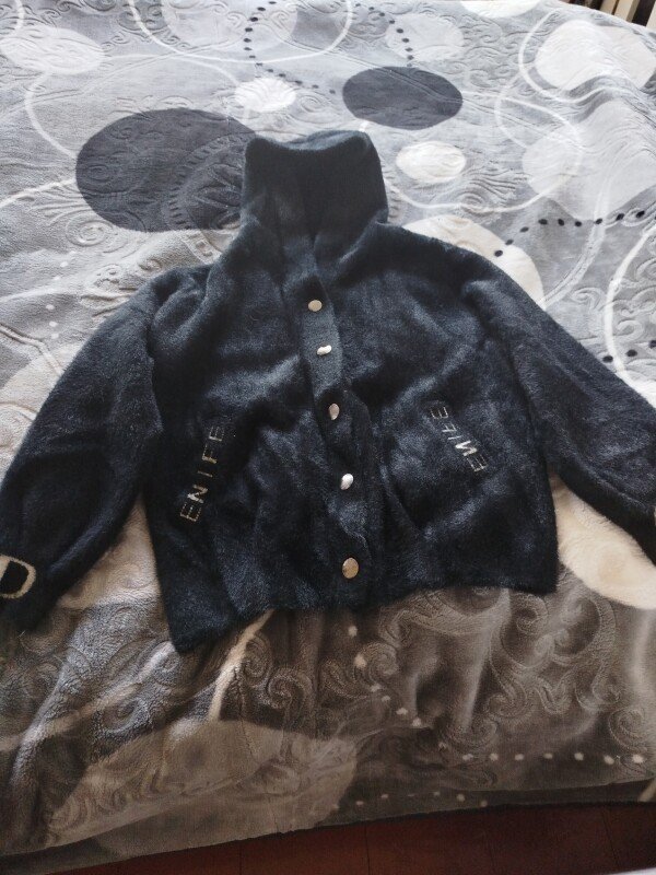 Qara yumşaq kardiqan - yeni kimi ( 1-2 dəfə geyinilib)