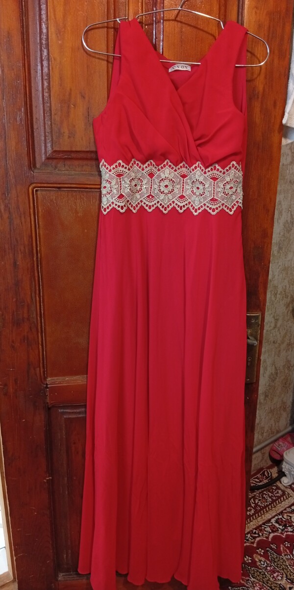 60 azn alınıb 3 dəfə geyinilib