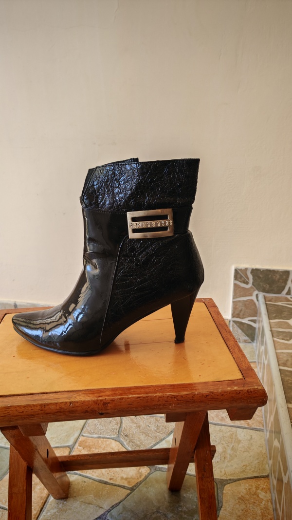 İkinci əl az geyilib