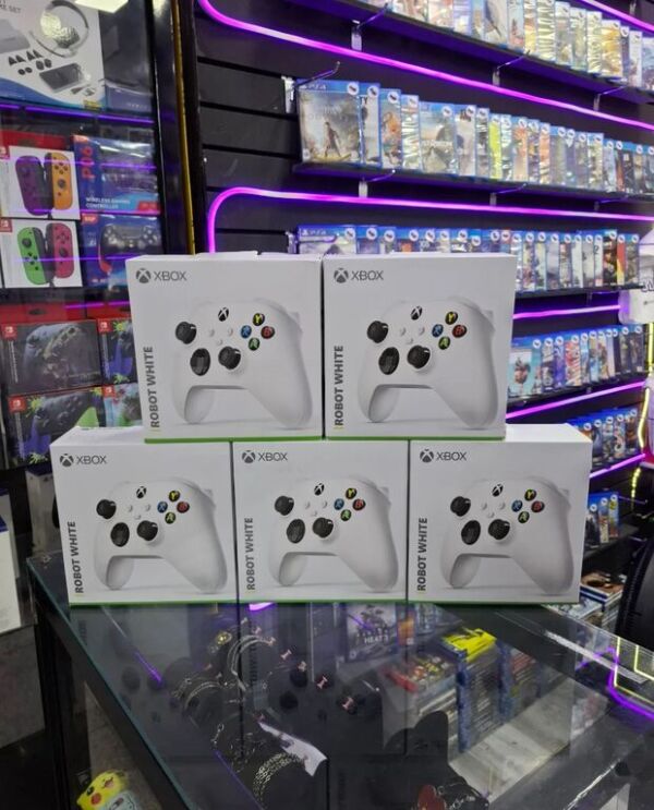 Xbox Wireless Controller White