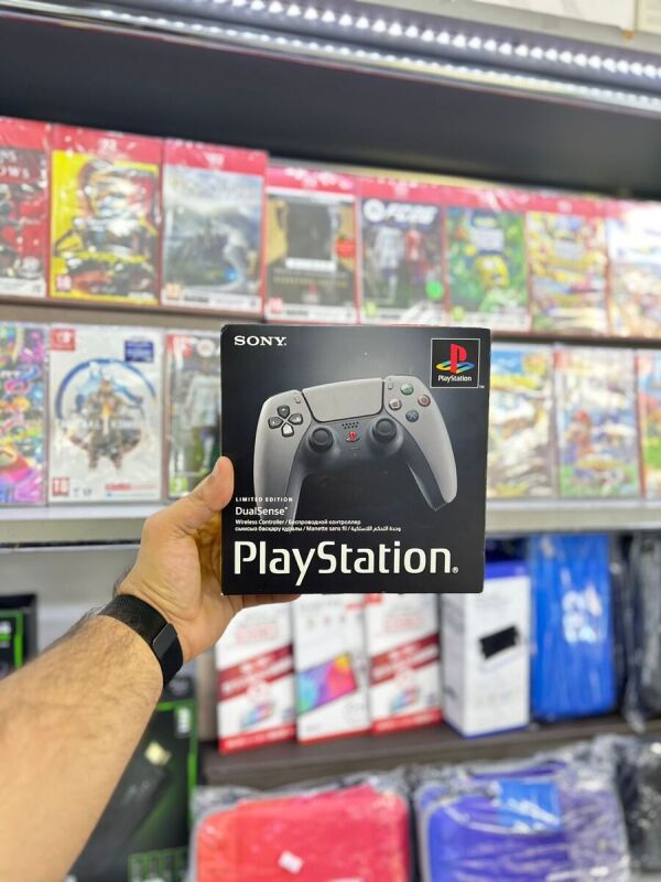 PS5 Dualsense 30th Anniversary Edition