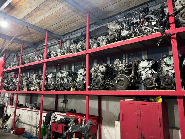 Toyota Nissan Lexus və İnfiniti mühərrikləri