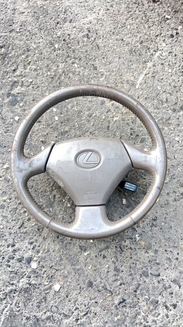 Lexus Rx300 sükanı