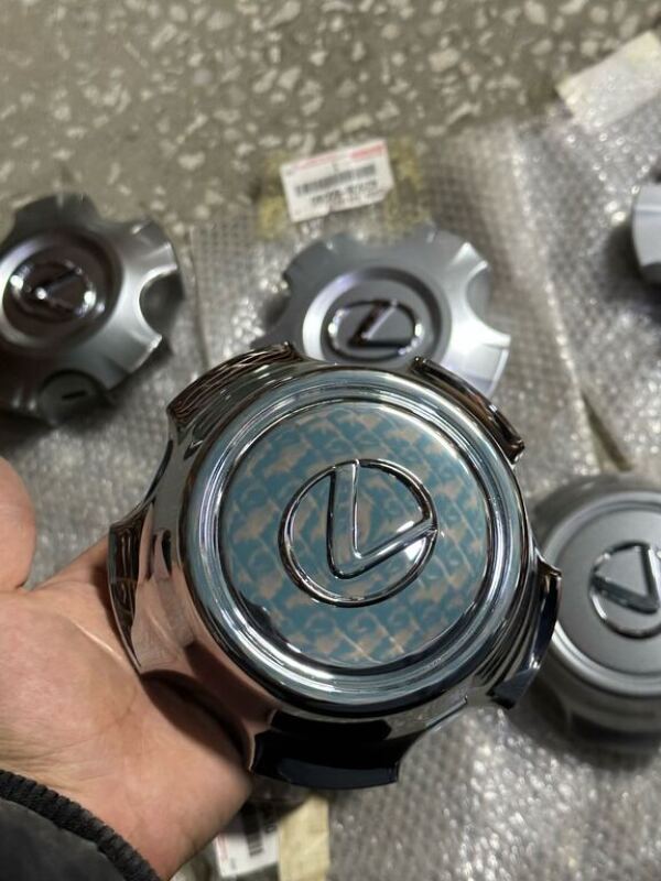 Lexus disk qapaqları