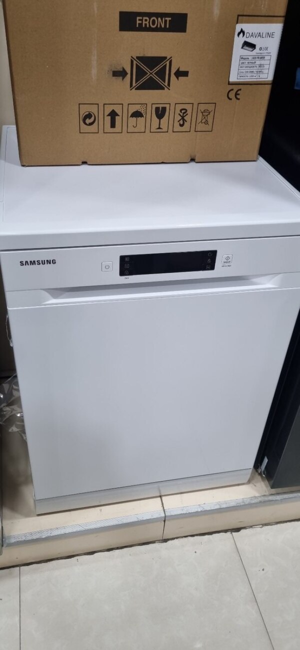 Qabyuyan Samsung DW60M5062FW