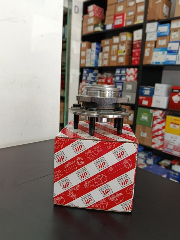 Chevrolet Camaro 2L təkər topu