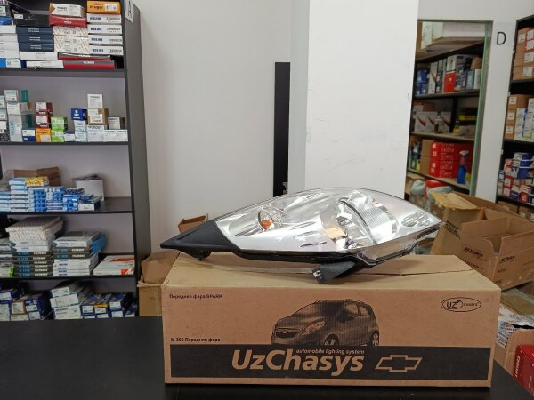 Chevrolet Spark ön qabaq farası