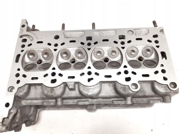 Chevrolet Cruze mühərrik başlığı