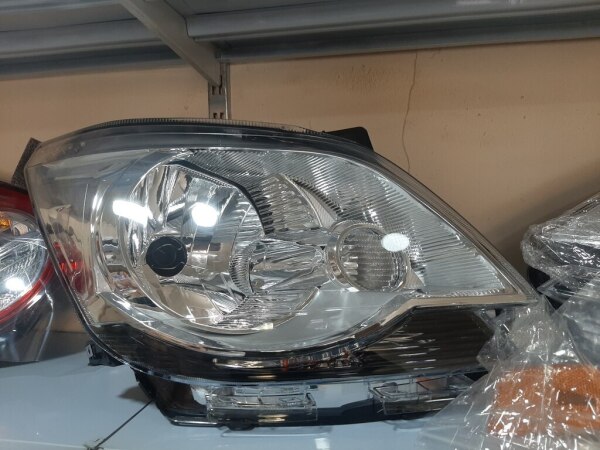 Chevrolet Kobalt farası