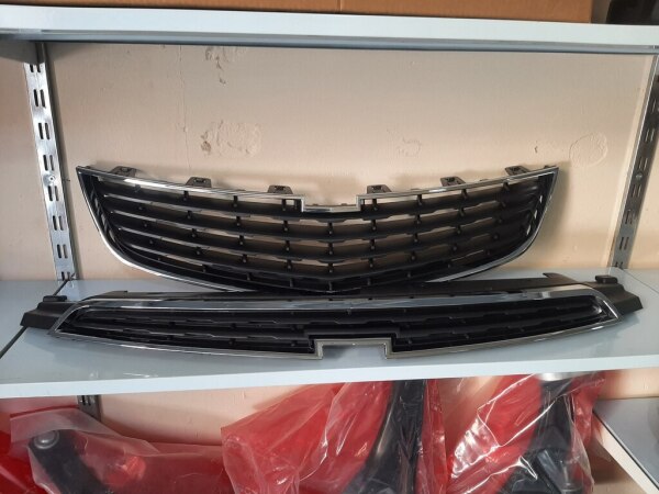 Chevrolet Cruze radiator barmaqlığı