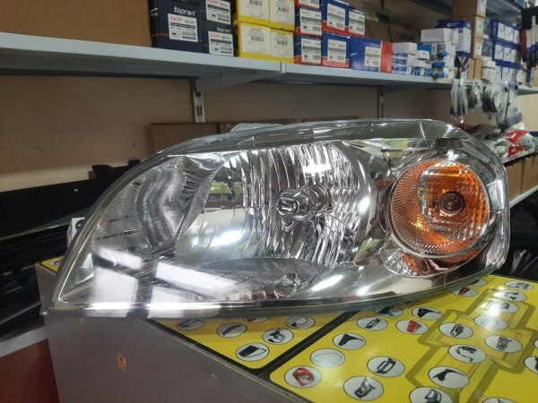 Chevrolet Aveo T250 20072011 farası