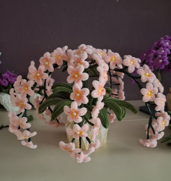 Dekararif  dipçek  gül