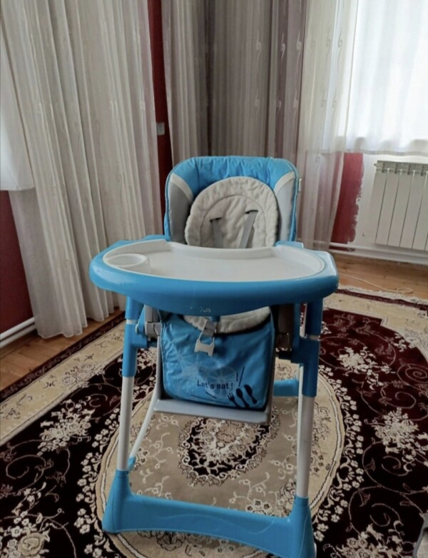 Usaq ucun yemek stolu