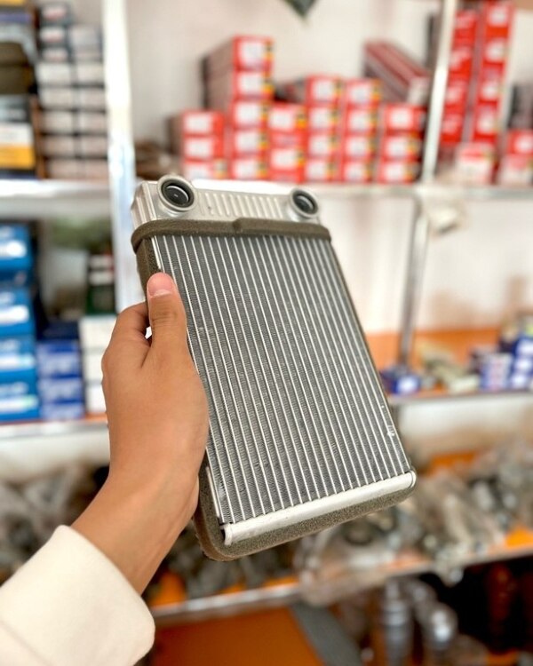 Ravon R4 soba radiatoru