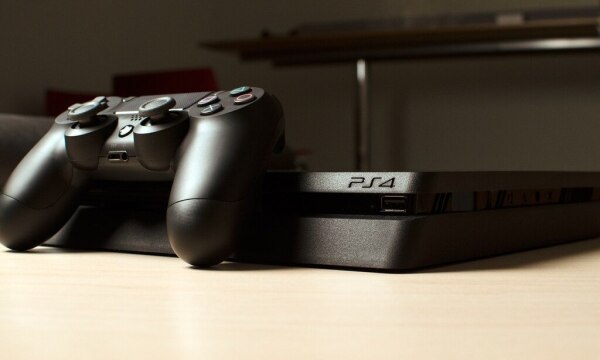 Sony PlayStation 4 Slim 1TB