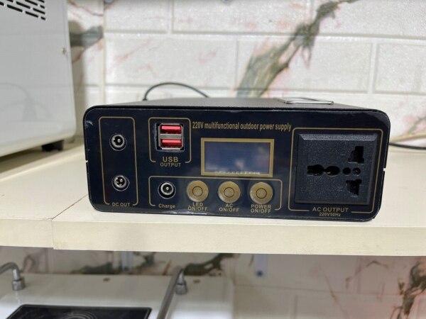 Günəş paneli generatoru